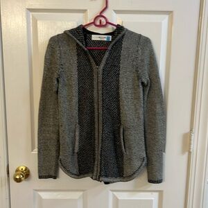Black/ off white hooded zip-up sweater, XS sparrow brand from Anthropologie